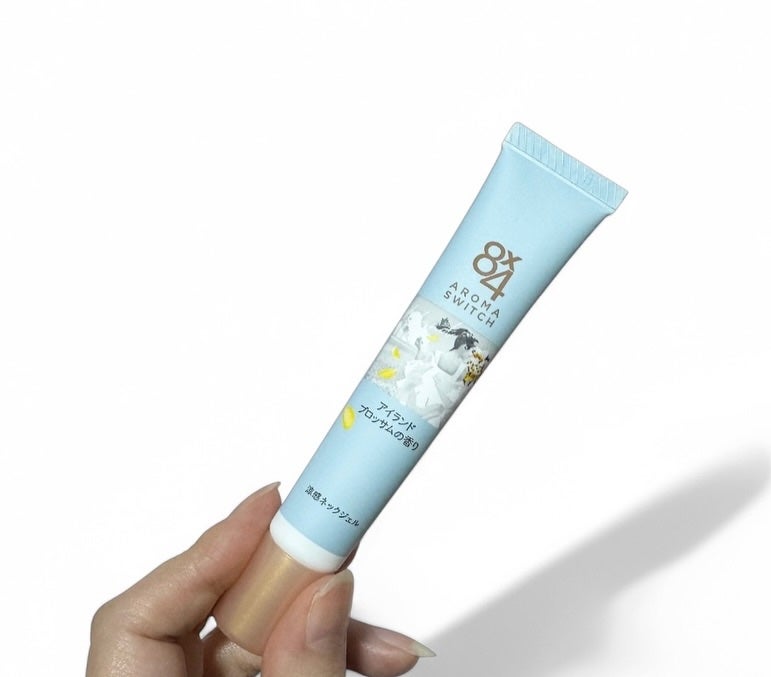 8x4 アロマスイッチ 涼感ネックジェル アイランドブロッサムの香り/8x4/デオドラント・制汗剤を使ったクチコミ(3枚目)