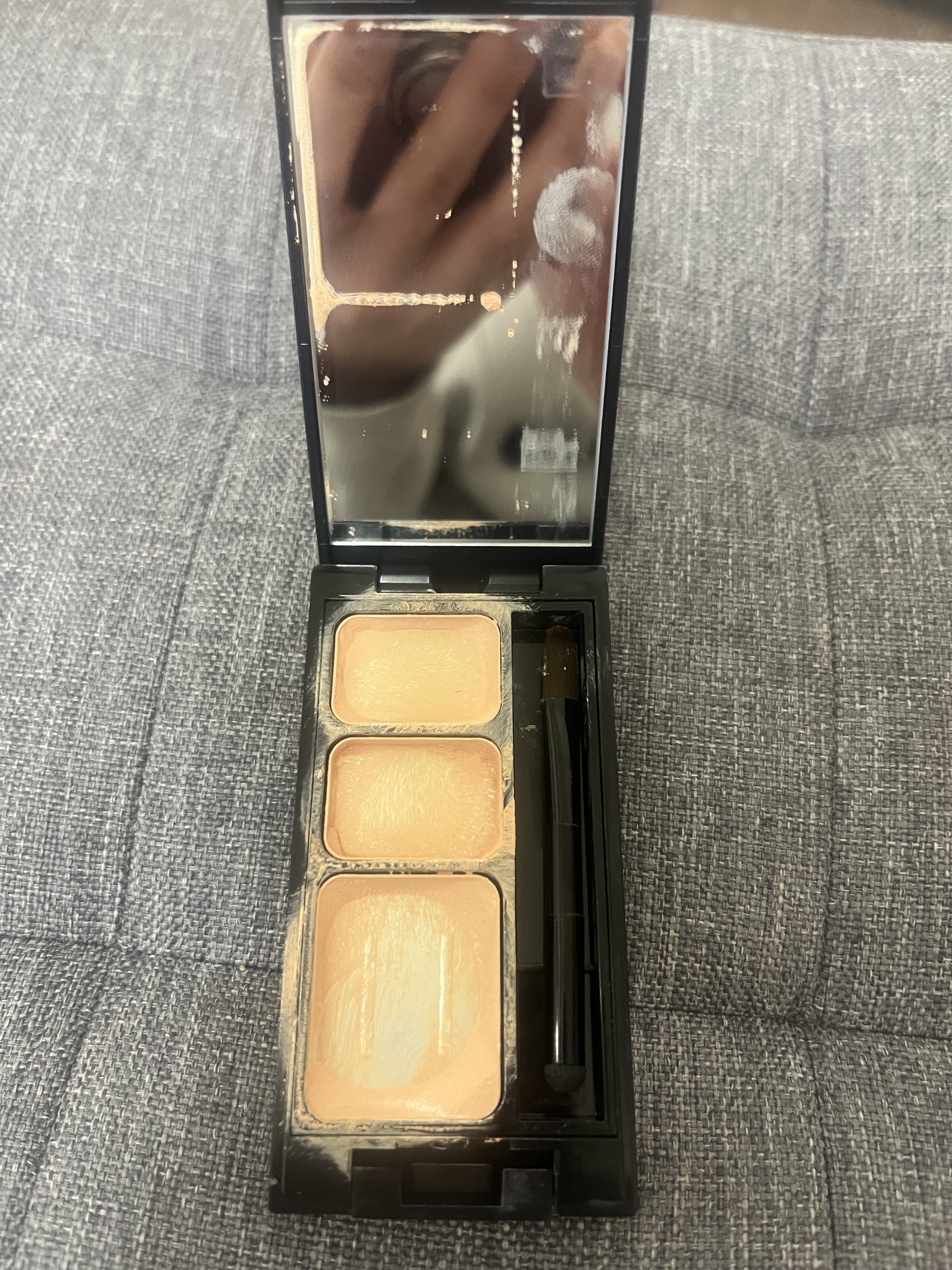 ミネラルコンシーラーパレット/エトヴォス/パレットコンシーラーを使ったクチコミ（1枚目）