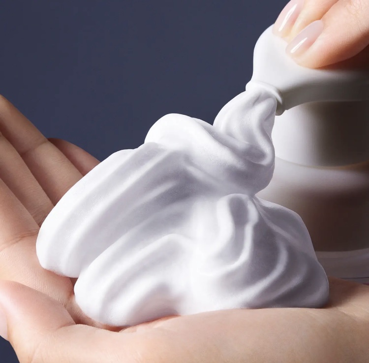 ビオレ ザフェイス 泡洗顔料 アクネケア/ビオレ/泡洗顔を使ったクチコミ（2枚目）