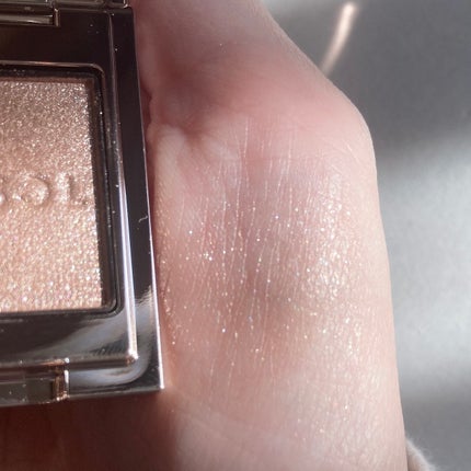 ルナソル モノアイカラーレーション 03 Mirror Ash/LUNASOL/単色アイシャドウを使ったクチコミ(3枚目)