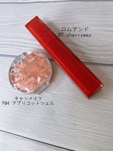 Aura & Out /ColourPop/アイシャドウパレットを使ったクチコミ（3枚目）