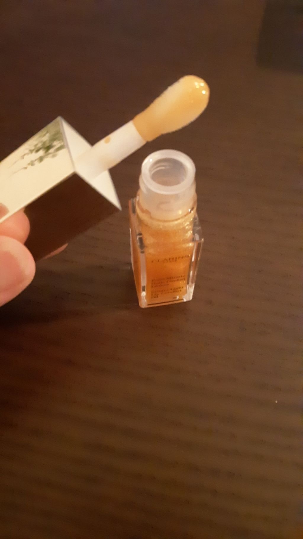 コンフォート リップオイル /CLARINS/リップグロスを使ったクチコミ(2枚目)