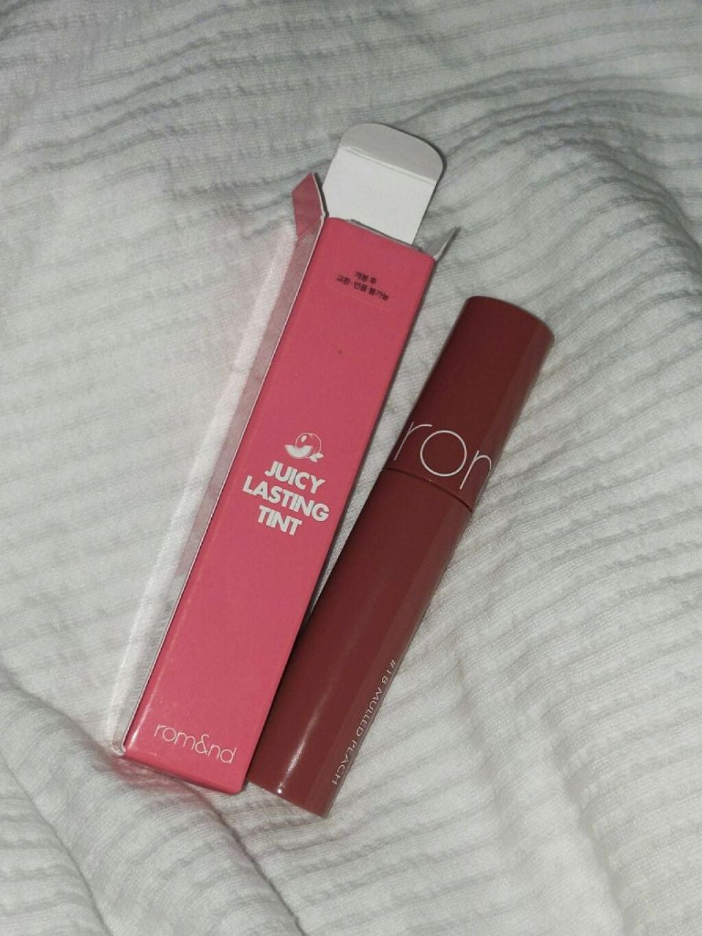 ジューシーラスティングティント/rom&nd/リップティントを使ったクチコミ(1枚目)