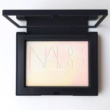 ライトリフレクティング プリズマティックパウダー/NARS/プレストパウダーを使ったクチコミ(2枚目)