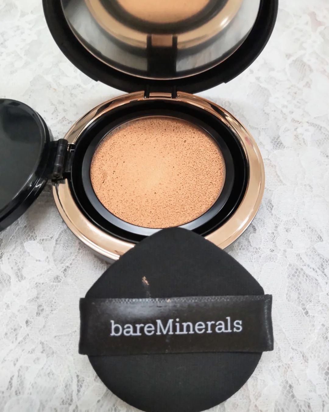 オリジナル ピュア セラム カバーアップ クッション ライト 08/bareMinerals/クッションファンデーションを使ったクチコミ（2枚目）