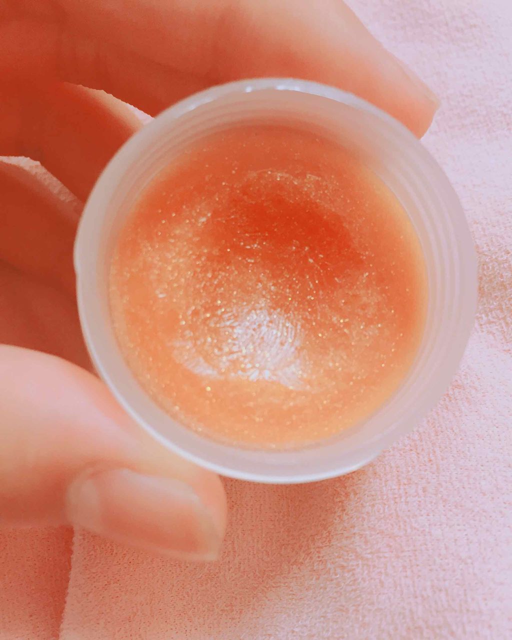 ボーンリッピー リップバーム ストロベリー/THE BODY SHOP/リップバームを使ったクチコミ（2枚目）