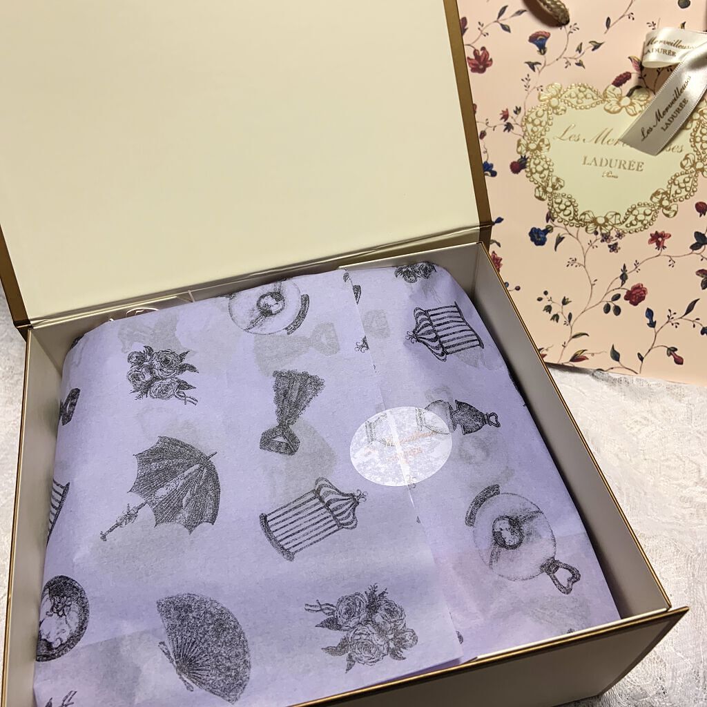 リップ グロス 12 Petit pas (プティ・パ)/レ・メルヴェイユーズ ラデュレ/リップグロスを使ったクチコミ（2枚目）