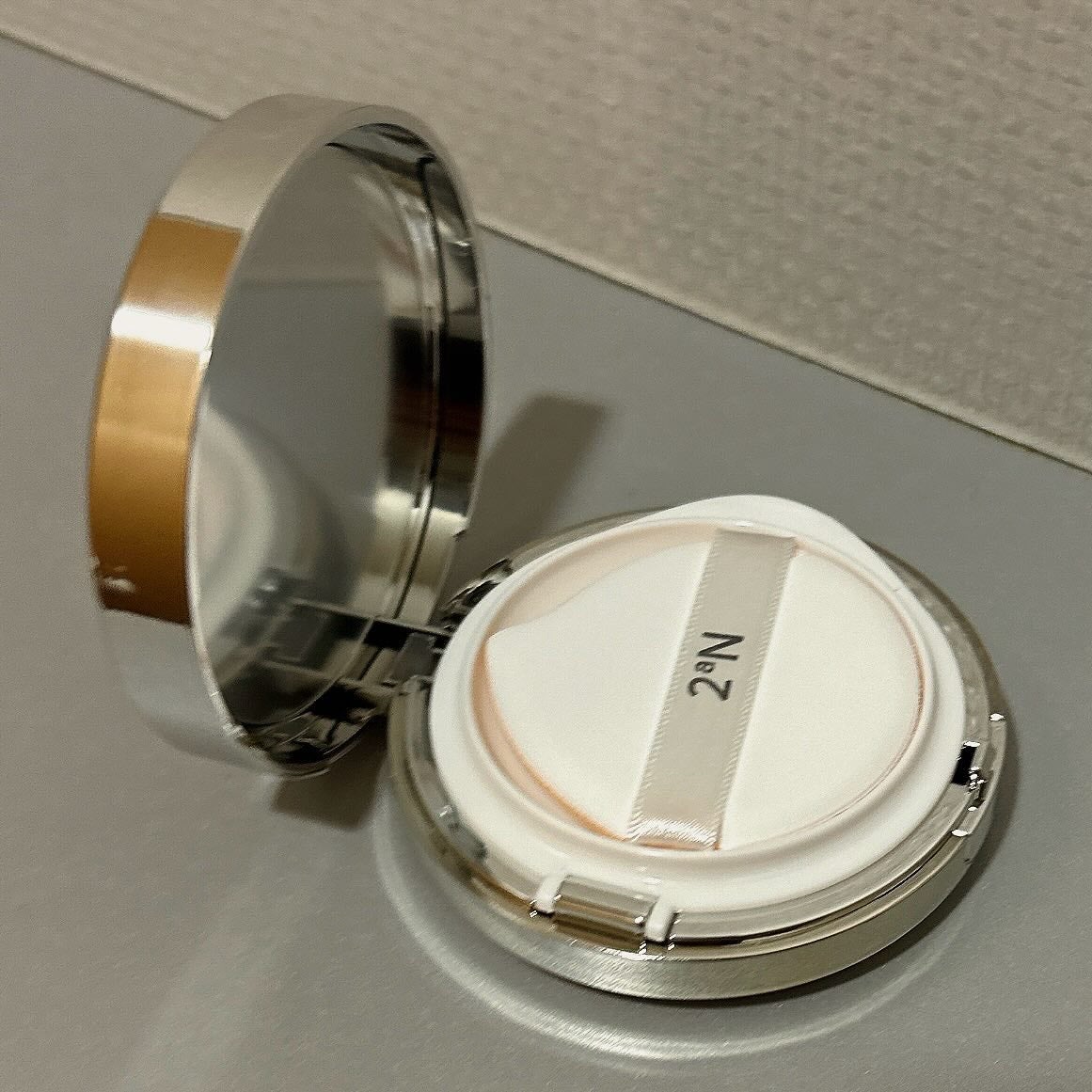 グリーミングテンションパクト/2aN/クリーム・エマルジョンファンデーションを使ったクチコミ(4枚目)