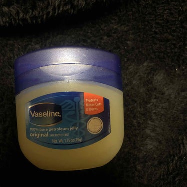 VASELINE


✔︎635円


乾燥が気になるこの季節！
かかせないのがこれです👏

顔や身体に普段使いできるのは
もちろんなのですが、
指先のささくれが気になるときなど
細かい部分でもかなり使