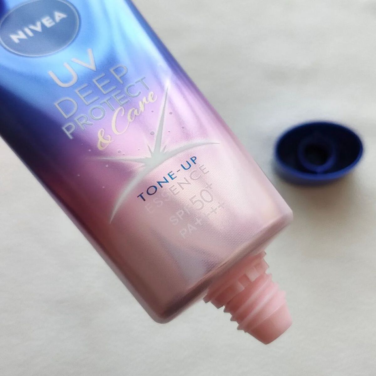 ニベアUV ディープ プロテクト＆ケア トーンアップ エッセンス/ニベア/日焼け止めローションを使ったクチコミ（2枚目）