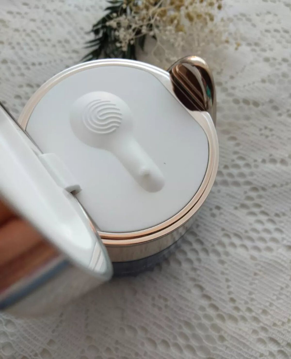 セッコク蘭エイジケアアイクリーム (目元用クリーム)/DR PLANT/アイケア・アイクリームを使ったクチコミ(4枚目)