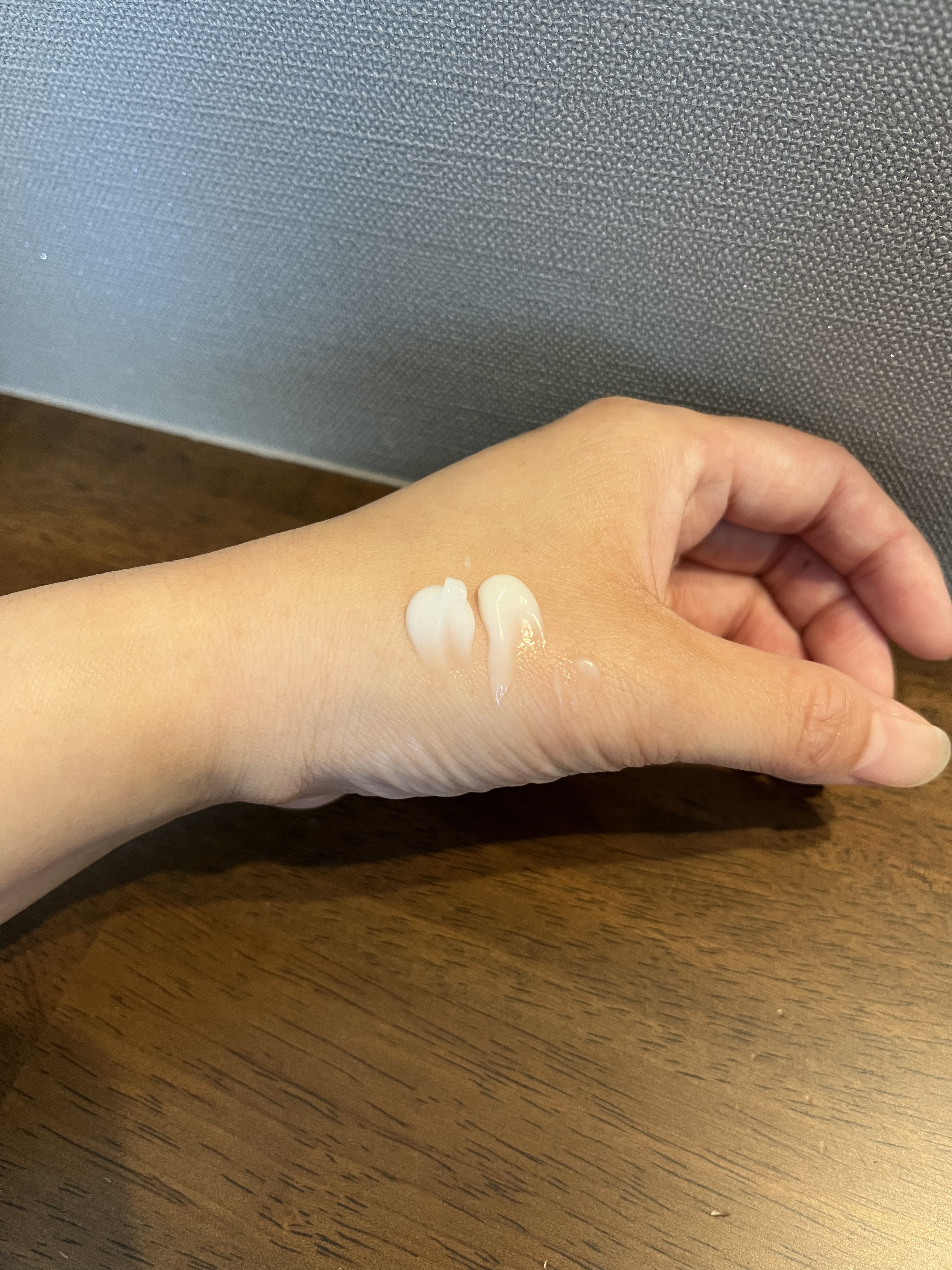 イグニス イオ リッチ ピューレ/IGNIS/美容液を使ったクチコミ（3枚目）