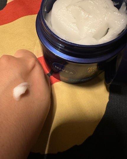 ニベア ロイヤルブルーボディクリーム うるおい密封ケア/ニベア/ボディクリームを使ったクチコミ(1枚目)