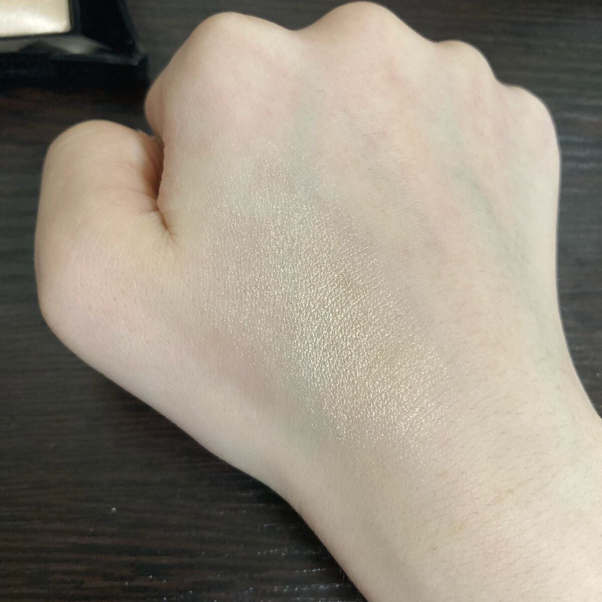 beyond powder/Illamasqua/パウダーハイライトを使ったクチコミ(2枚目)