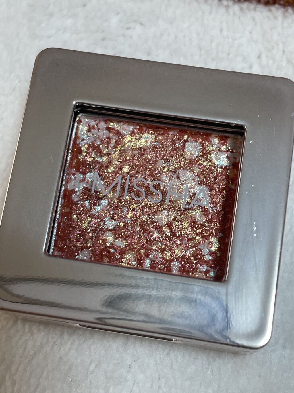 グリッタープリズム シャドウ/MISSHA/グリッターを使ったクチコミ（2枚目）