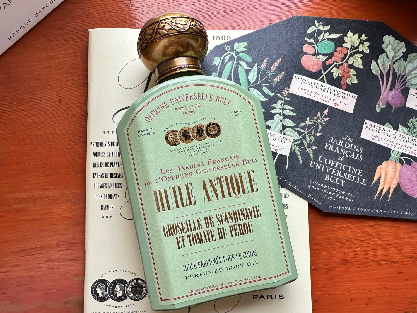 〈レ・ジャルダン・フランセ・ドゥ・オフィシーヌ・ユニヴェルセル・ビュリー〉ユイル・アンティーク グロゼイユ・ドゥ・スカンジナーヴ・エ・トマト・デュ・ペルー/オフィシーヌ・ユニヴェルセル・ビュリー/ボディオイルを使ったクチコミ(1枚目)