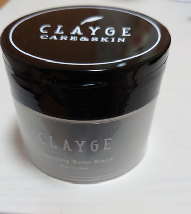 CLAYGE クレンジングバーム　ブラック

毛穴による汚れ、黒ずみもオフしてくれるバームタイプのクレンジングです。
ヌルヌルせずすっきりとした使い心地。さっぱりしすぎず、乾燥も気にならなかったです👌
