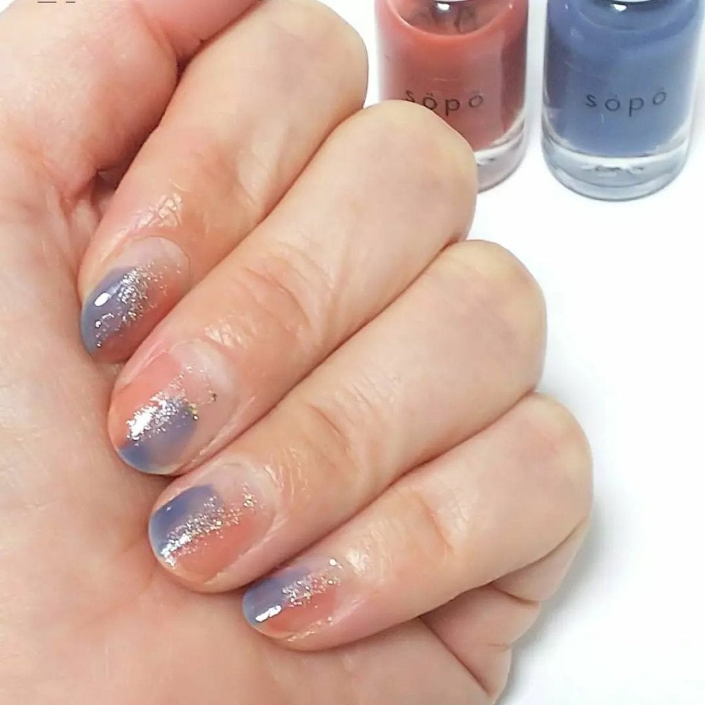 まりこ💄呼びタメOK on LIPS 「ファミマで買えるsopoのネイルポリッシュに6月13日..」(2枚目)