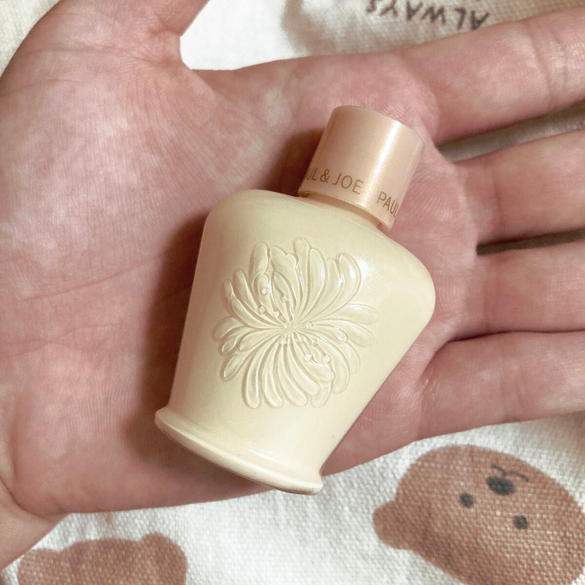 モイスチュアライジング ファンデーション プライマー/PAUL & JOE BEAUTE/化粧下地を使ったクチコミ(1枚目)