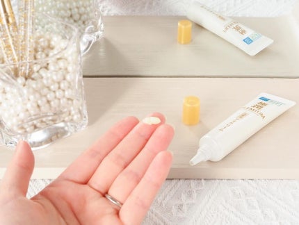 極潤プレミアム ヒアルロンアイクリーム/肌ラボ/アイケア・アイクリームを使ったクチコミ(4枚目)