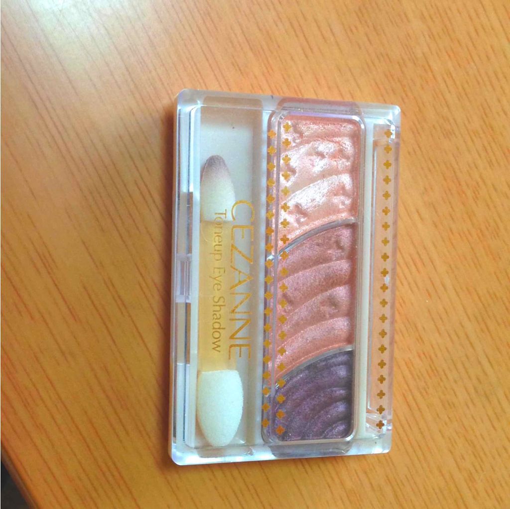 トーンアップアイシャドウ/CEZANNE/アイシャドウパレットを使ったクチコミ(1枚目)