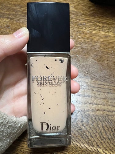 ディオールスキン フォーエヴァー フルイド グロウ/Dior/リキッドファンデーションを使ったクチコミ（1枚目）