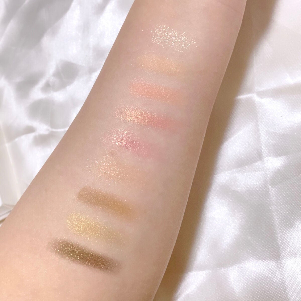 グリッターペディアアイパレット/unleashia/アイシャドウパレットを使ったクチコミ(5枚目)