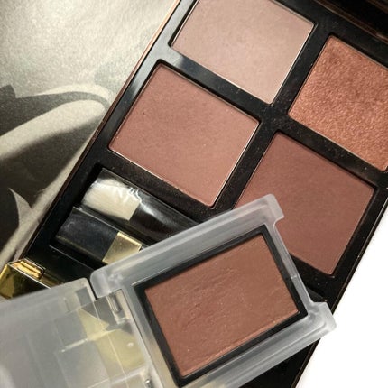 アイ カラー クォード 31 スール レ サーブル/TOM FORD BEAUTY/アイシャドウパレットを使ったクチコミ(3枚目)