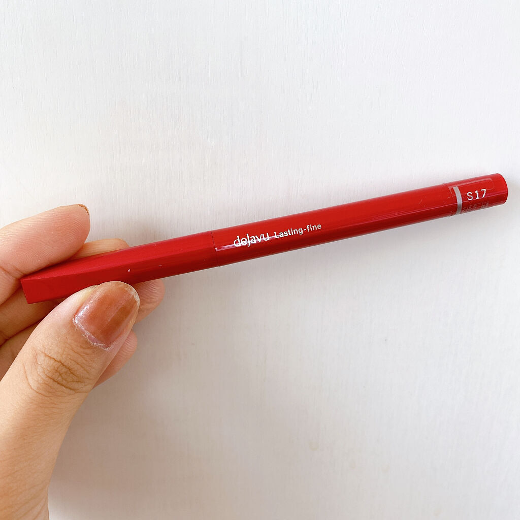 「密着アイライナー」繰り出しペンシル ディープブラック/デジャヴュ/ペンシルアイライナーを使ったクチコミ（3枚目）