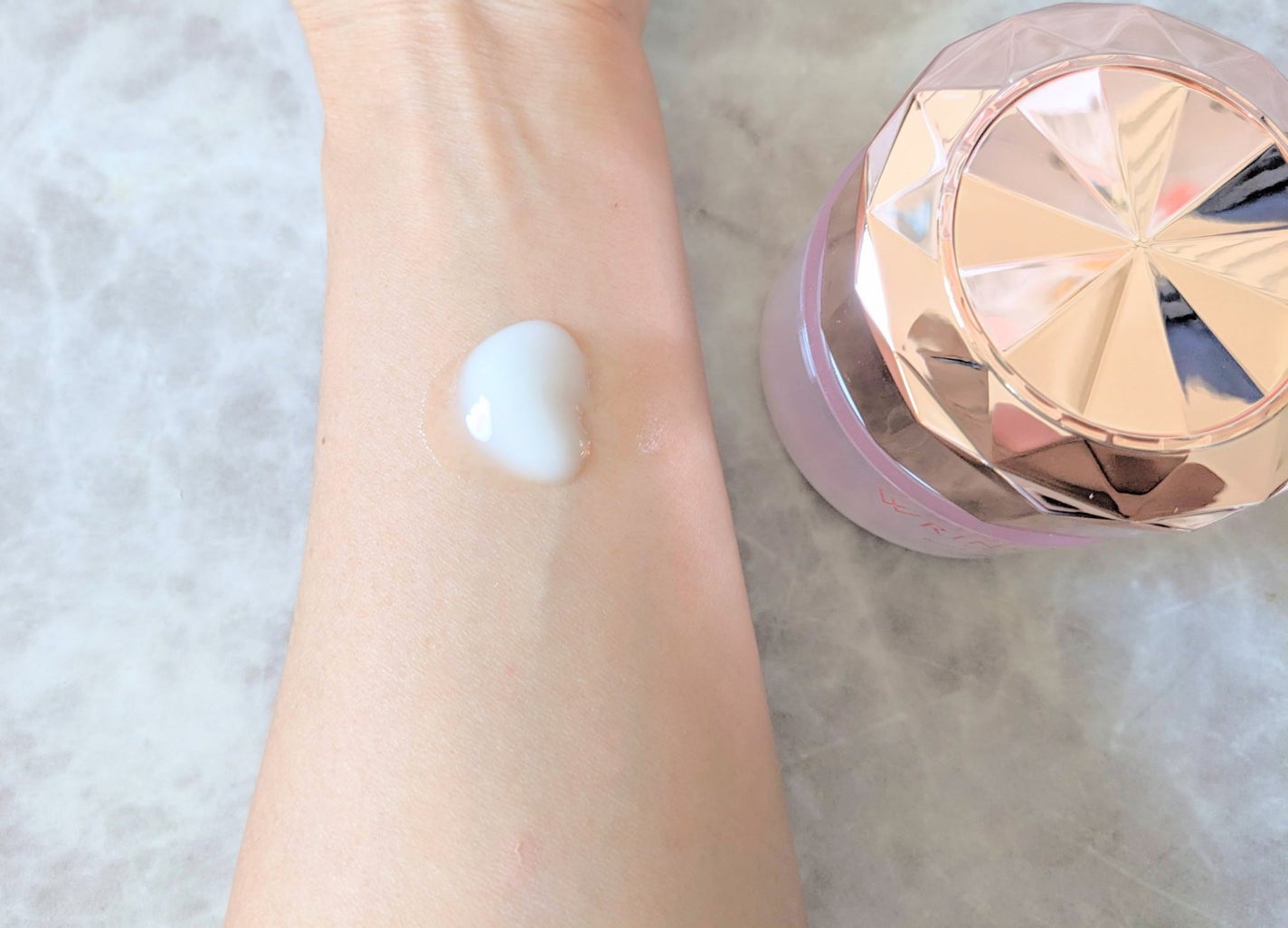 リンクルケア ホワイト モイストジェルクリーム/グレイスワン/オールインワン化粧品を使ったクチコミ(3枚目)