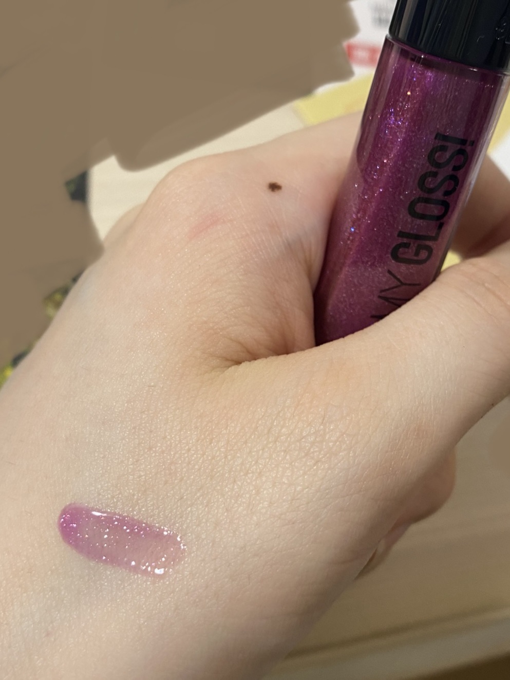 オーマイグロス 015 トワイライトパープル/リンメル ロンドン/リップグロスを使ったクチコミ（1枚目）