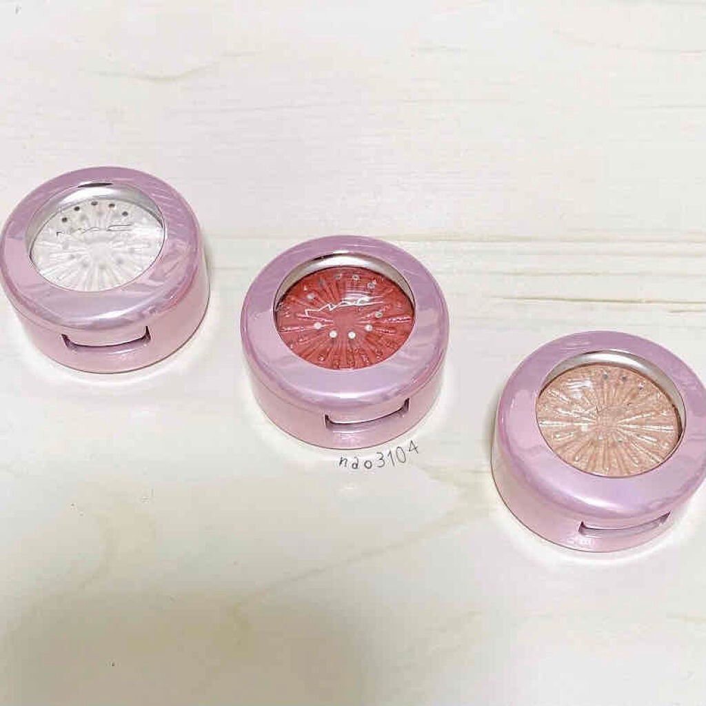 エクストラ ディメンション フォイル アイシャドウ M·A·C フロステッド ファイヤーワーク/M・A・C/単色アイシャドウを使ったクチコミ(2枚目)