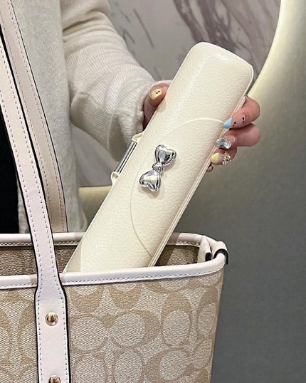 伊藤 ミオ on LIPS 「(第9弾)新居への引っ越し後100個目の宅配便:妖精専用の食器..」(4枚目)