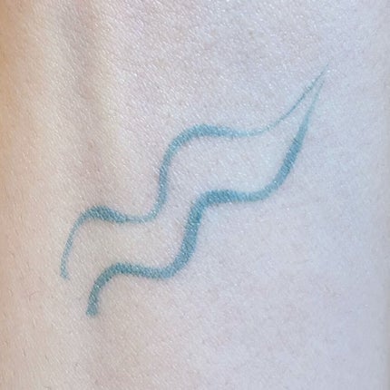 EYE OPENING LINER/UZU BY FLOWFUSHI/リキッドアイライナーを使ったクチコミ(4枚目)