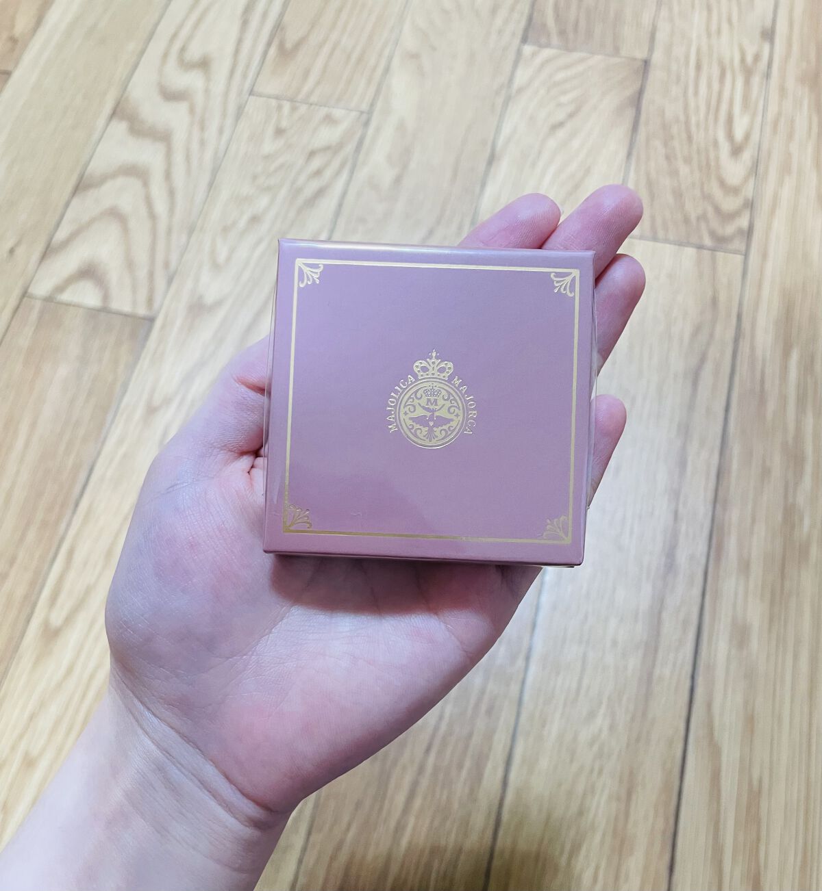 MAJOLICA MAJORCA シャドーフラッシュ PK304

発売が発表されたときに一目惚れ♡したアイシャドウを購入しました🥰

使用感はまた後日レポします🍀*゜

#マジョリカマジョルカ #アイシャドウ #ピンクアイシャドウ  