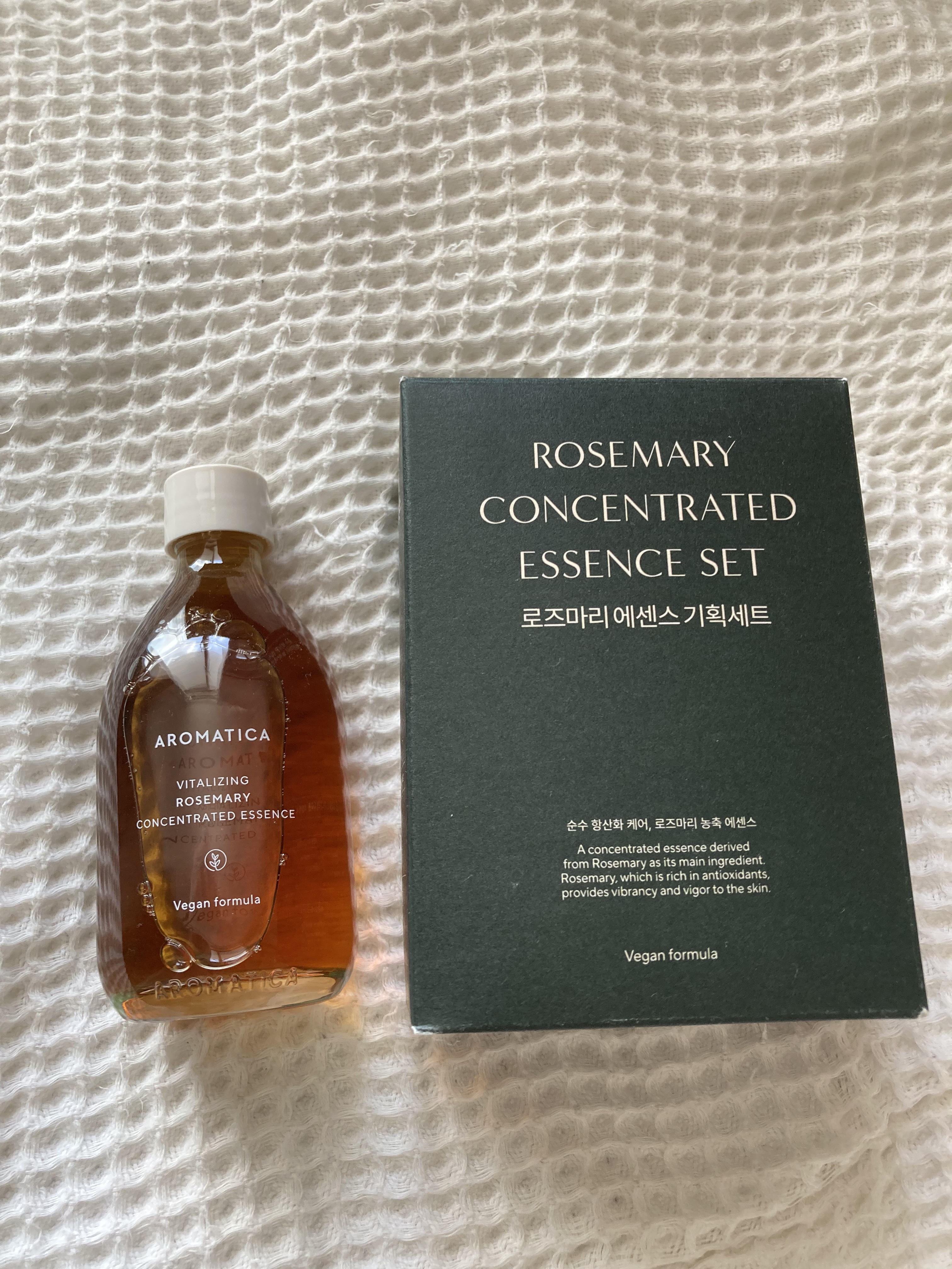 ローズマリーコンセントレイテッドエッセンス/AROMATICA/美容液を使ったクチコミ（2枚目）