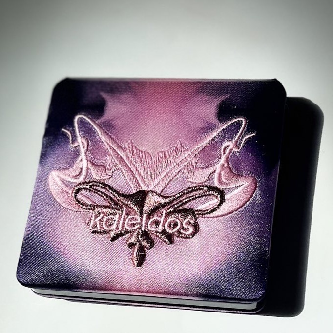 4色アイシャドウパレット / Kaleidos Makeup