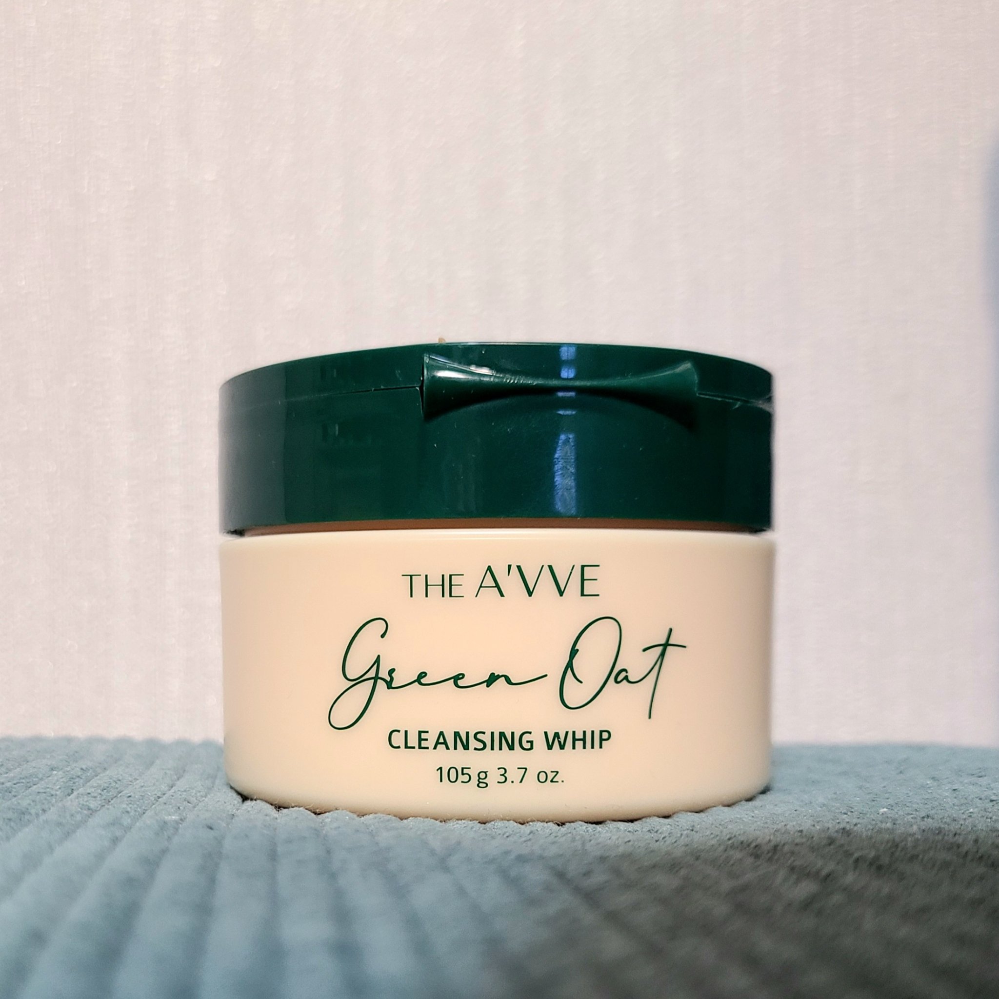 ホワホワ☁️泡立て吸い付くクレンジングクリーム

THE A'VVE
グリーンオートクレンジングホイップ

匂い:無し
浸け心地:しっとり
クレンジング力:良好/アイブロウはキレイにとれた（アイライン等はしていないので不明）

くるくるかき