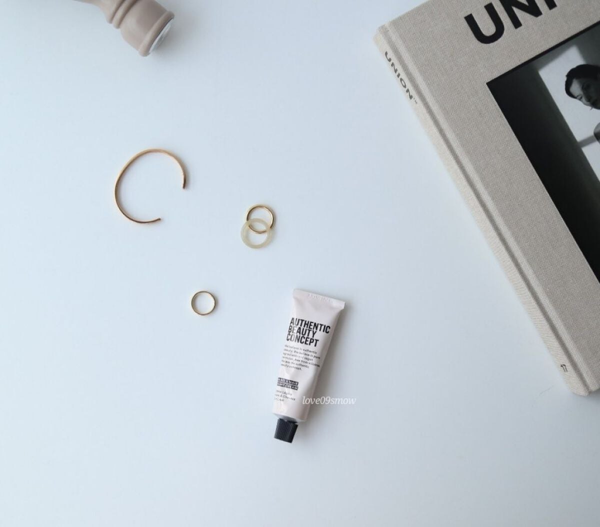 ハンド&ヘア ライトセラム/AUTHENTIC BEAUTY CONCEPT/ハンドクリームを使ったクチコミ(1枚目)