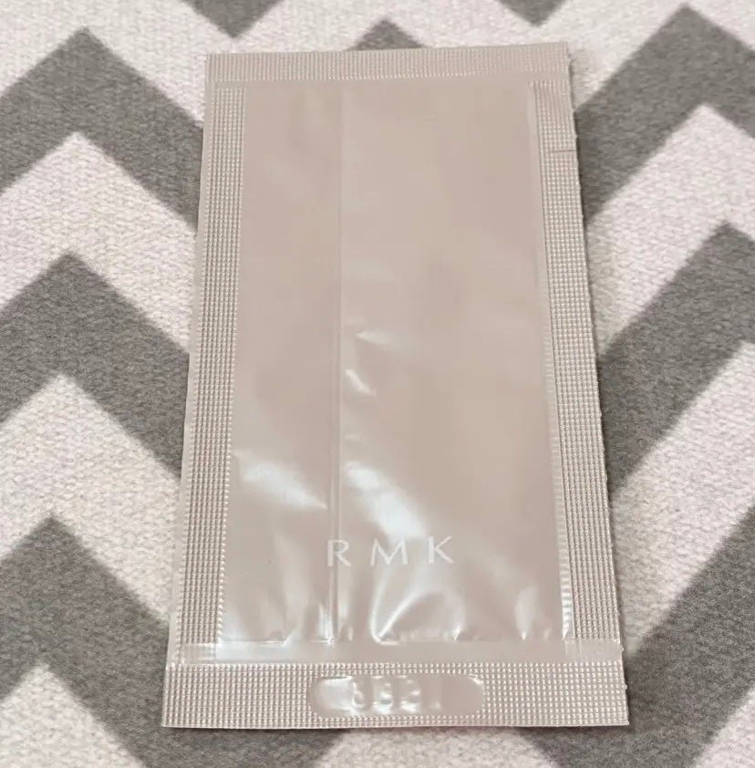 RMK ラスティング ジェルクリーミィファンデーション/RMK/クリーム・エマルジョンファンデーションを使ったクチコミ(1枚目)