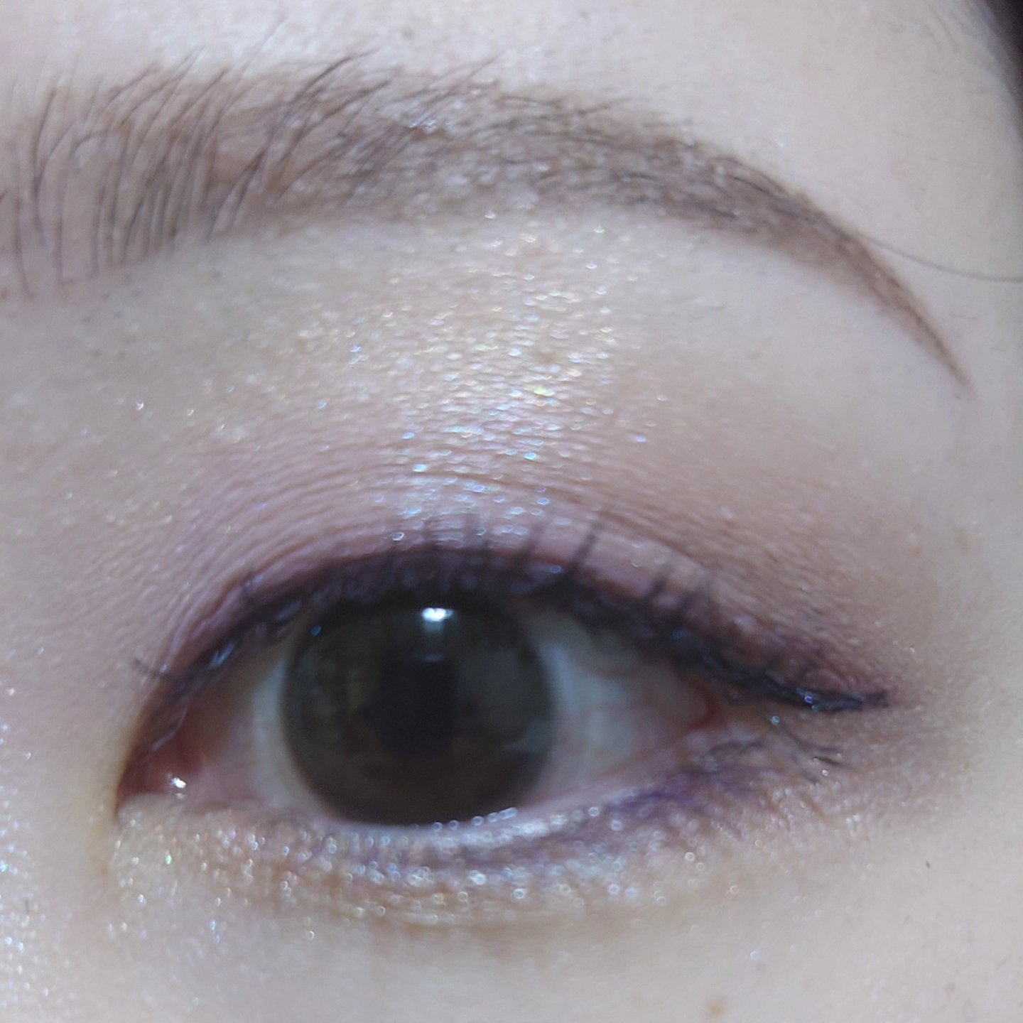 スターリットパウダー 06 フローズンターコイズ/MAKE UP FOR EVER/単色アイシャドウを使ったクチコミ（2枚目）