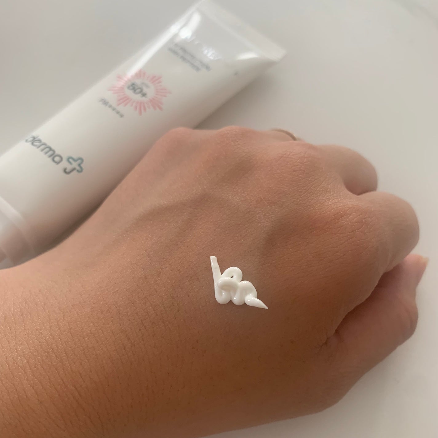 サンクリーム+/ DermaJ/日焼け止めクリームを使ったクチコミ(3枚目)