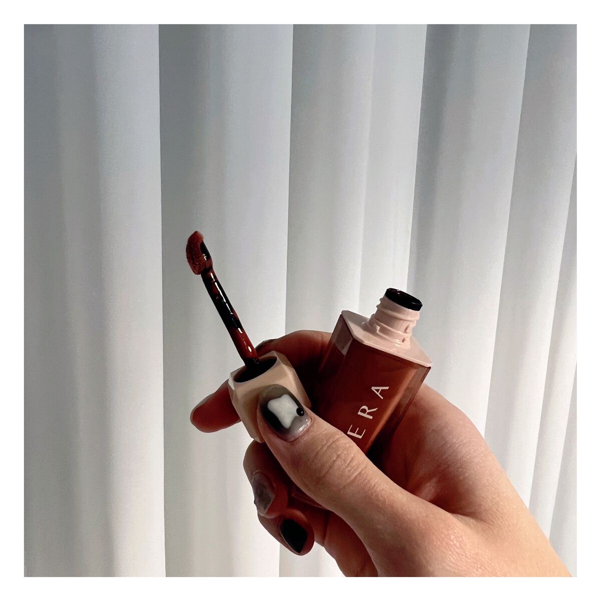 センシュアルスパイシーヌードグロス/HERA/リップグロスを使ったクチコミ(2枚目)