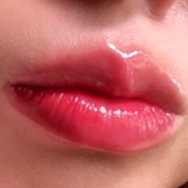 yuri_be_ on LIPS 「フォレンコスの隠れた名品🗝このリップ💄感激でした。cheek買..」（2枚目）