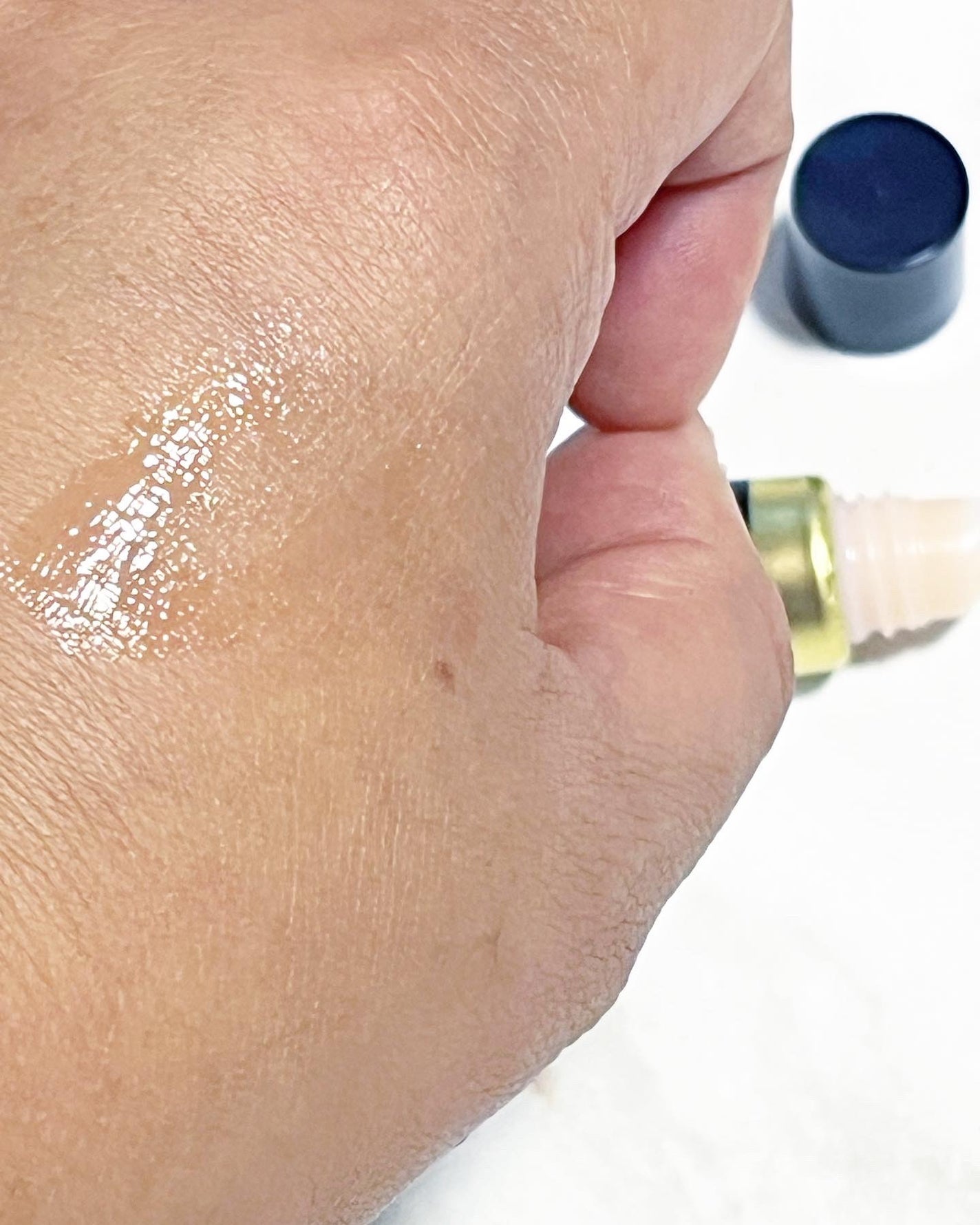 ニベア ロイヤルブルーリップ 濃密美容ケア/ニベア/リップ美容液を使ったクチコミ(3枚目)