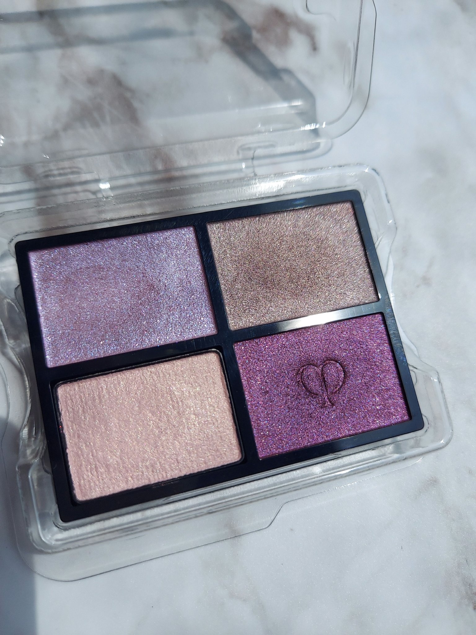 オンブルクルールクアドリ 12 Purple Ocean Twilight（レフィル）/クレ・ド・ポー ボーテ/アイシャドウパレットを使ったクチコミ（3枚目）