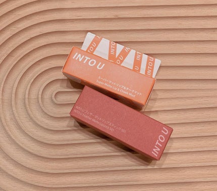 フェザーマットリップスティック/INTO U/口紅を使ったクチコミ(2枚目)