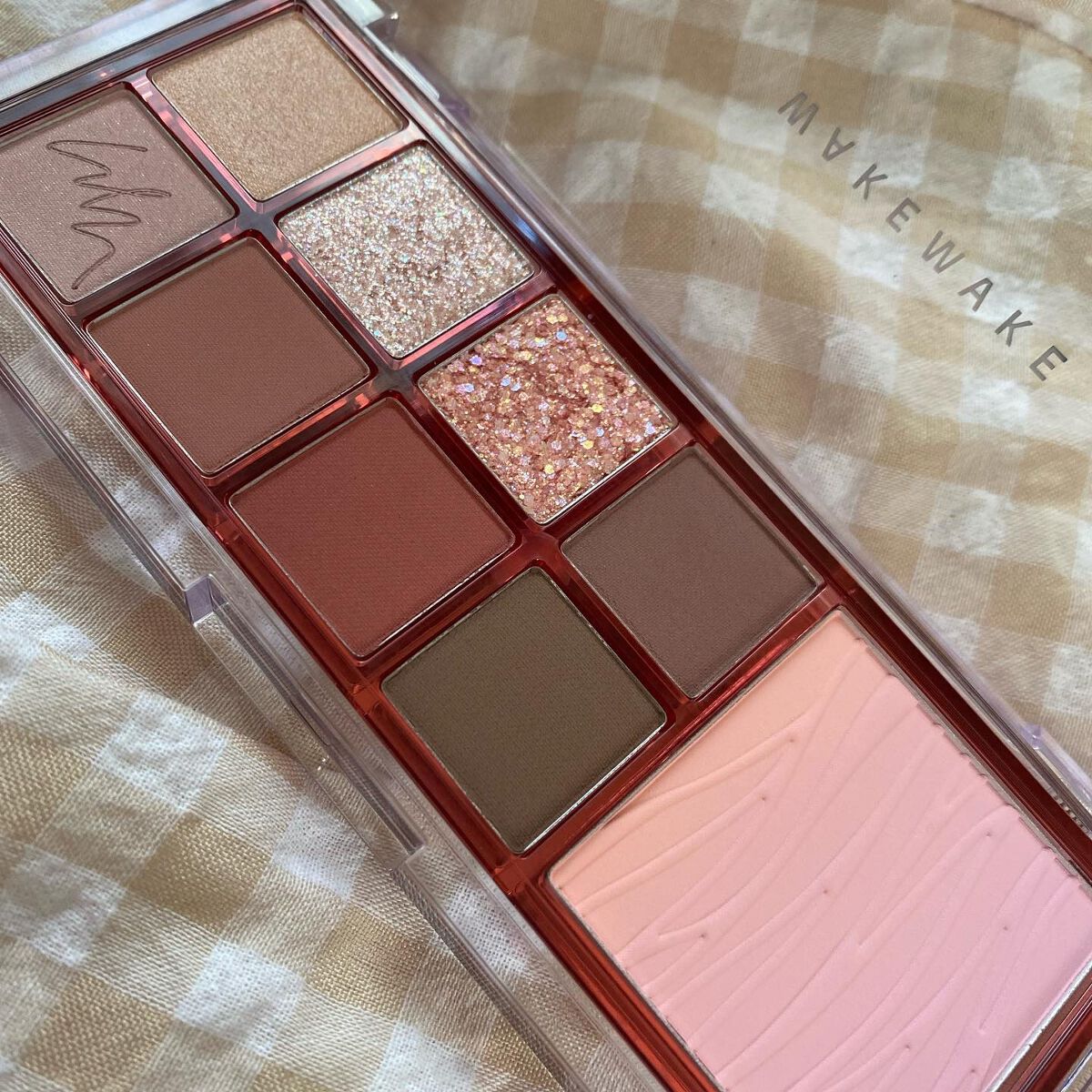 KANNIE on LIPS ãwakemakeðã®ã¢ã€ã·ã£ããŠãã¬ããðæè¿æ¥æ¬ã®åºé ã§ãèŠ..ãïŒ3æç®ïŒ