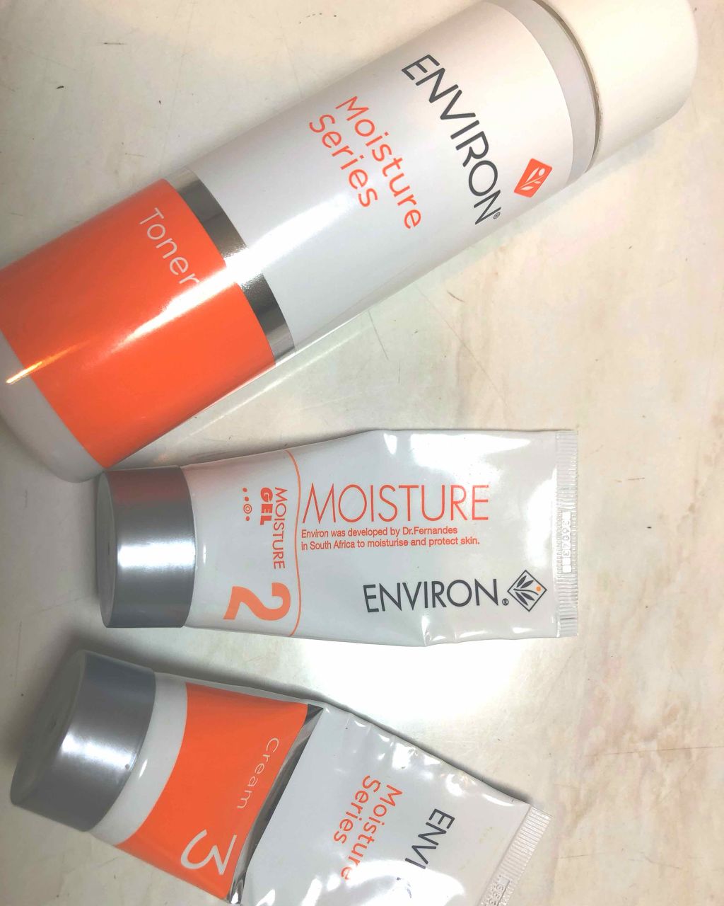 なちゅ on LIPS 「はじめましてなちゅです。今回はこちらのエンビロンのスキンケアセ..」(1枚目)