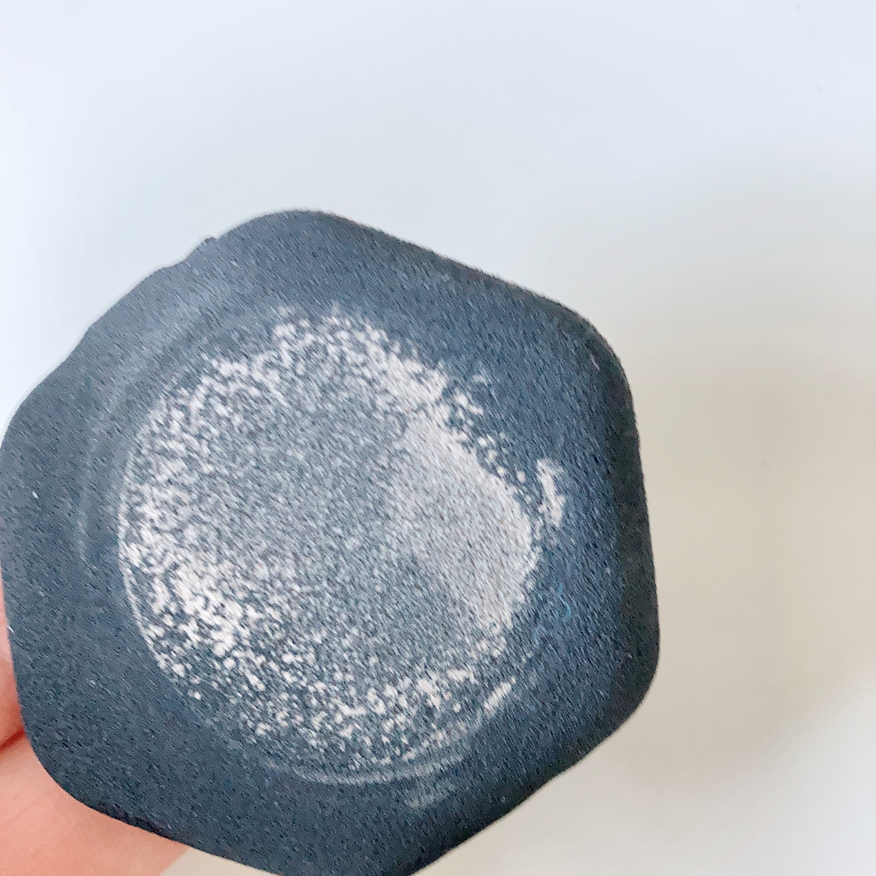 クッションパフ（1枚入）/FEMMUE/クッションファンデーションを使ったクチコミ（2枚目）